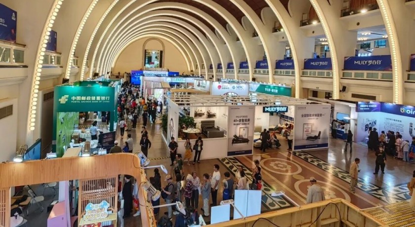 上海这场展览火了，主角是阿姨爷叔！看看他们都在逛什么？