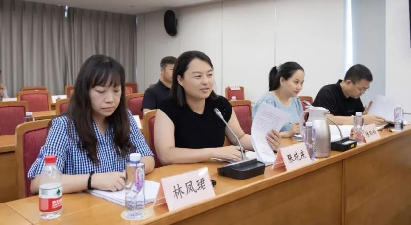 市民政局局长办公会议邀请公众代表列席，共议本市养老服务补贴管理办法修改完善